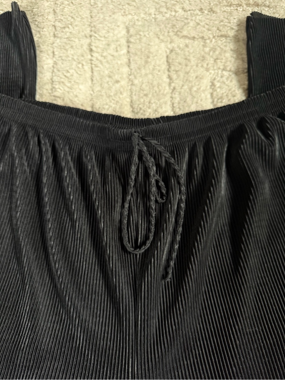 Women's Black Ribbed Drawstring Joggers - Picture 4 of 9